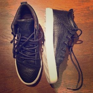 Toms high top vegan leather shoes